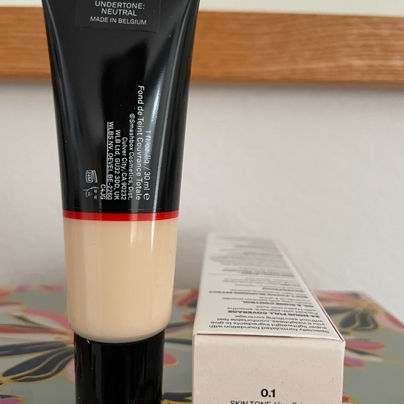 Smasbox Full Coverage Foundation Very Fair Neutral 0.1 NEW IN BOX - Picture 3 of 3